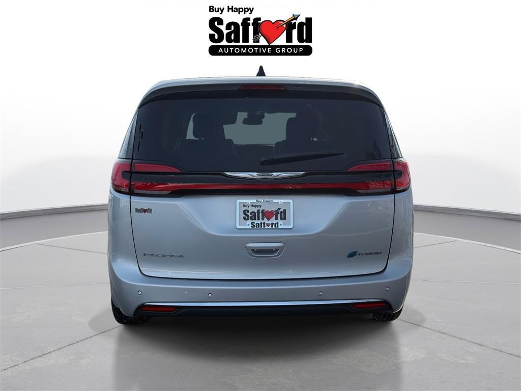 used 2024 Chrysler Pacifica Hybrid car, priced at $27,500