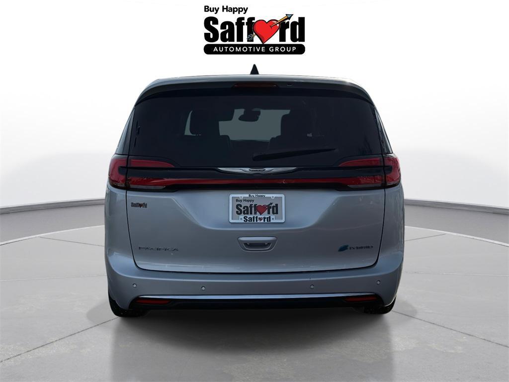 used 2024 Chrysler Pacifica Hybrid car, priced at $27,500