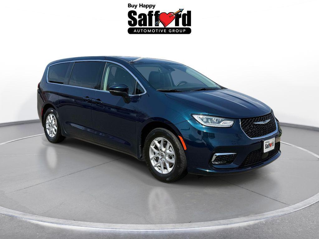 used 2023 Chrysler Pacifica car, priced at $23,998