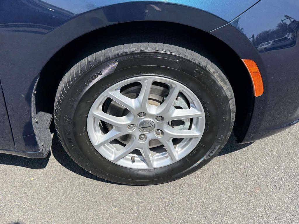 used 2023 Chrysler Pacifica car, priced at $23,998