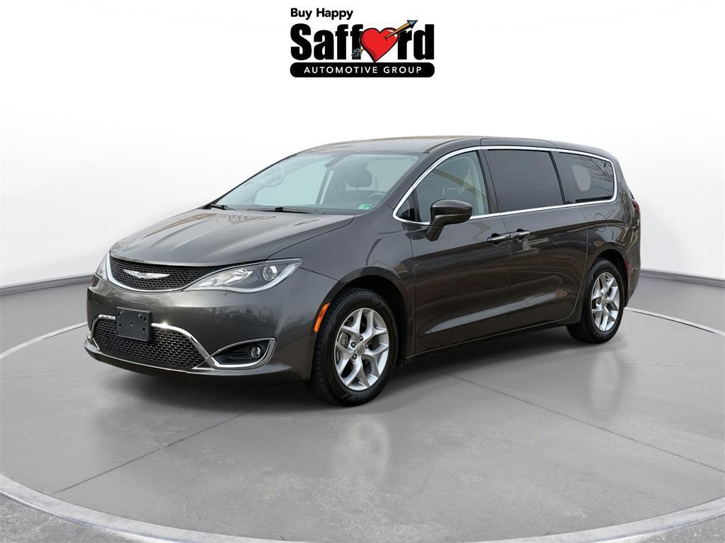 used 2019 Chrysler Pacifica car, priced at $13,500