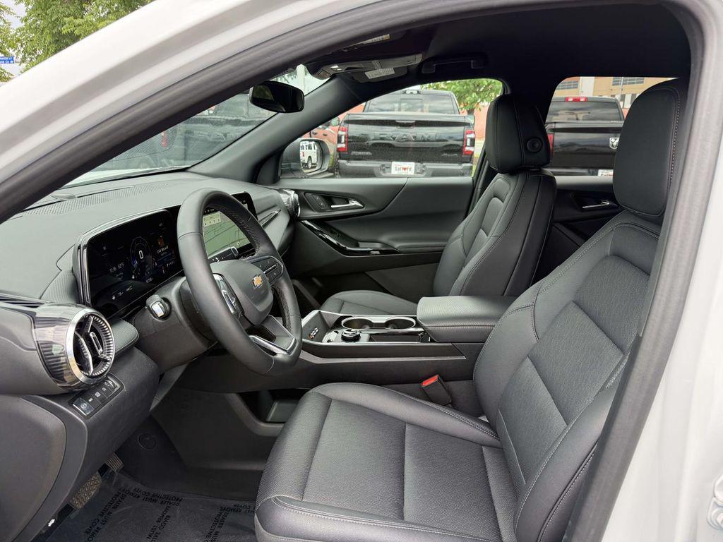 used 2026 Chevrolet Equinox car, priced at $30,177