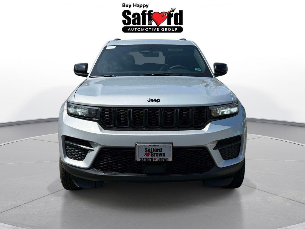 used 2025 Jeep Grand Cherokee car, priced at $36,998