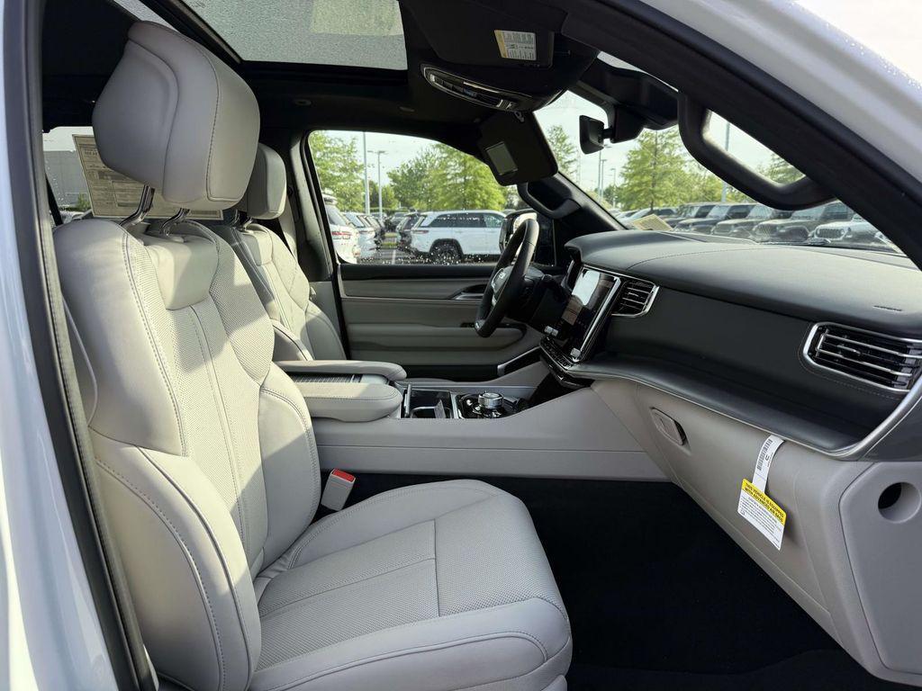 new 2026 Jeep Grand Wagoneer car, priced at $76,007
