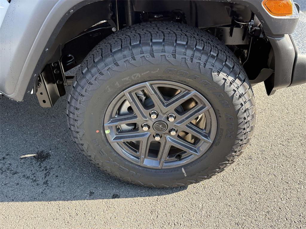 new 2025 Jeep Wrangler car, priced at $38,542