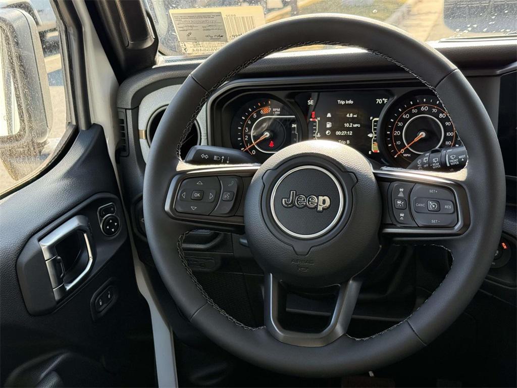 new 2025 Jeep Wrangler car, priced at $38,542