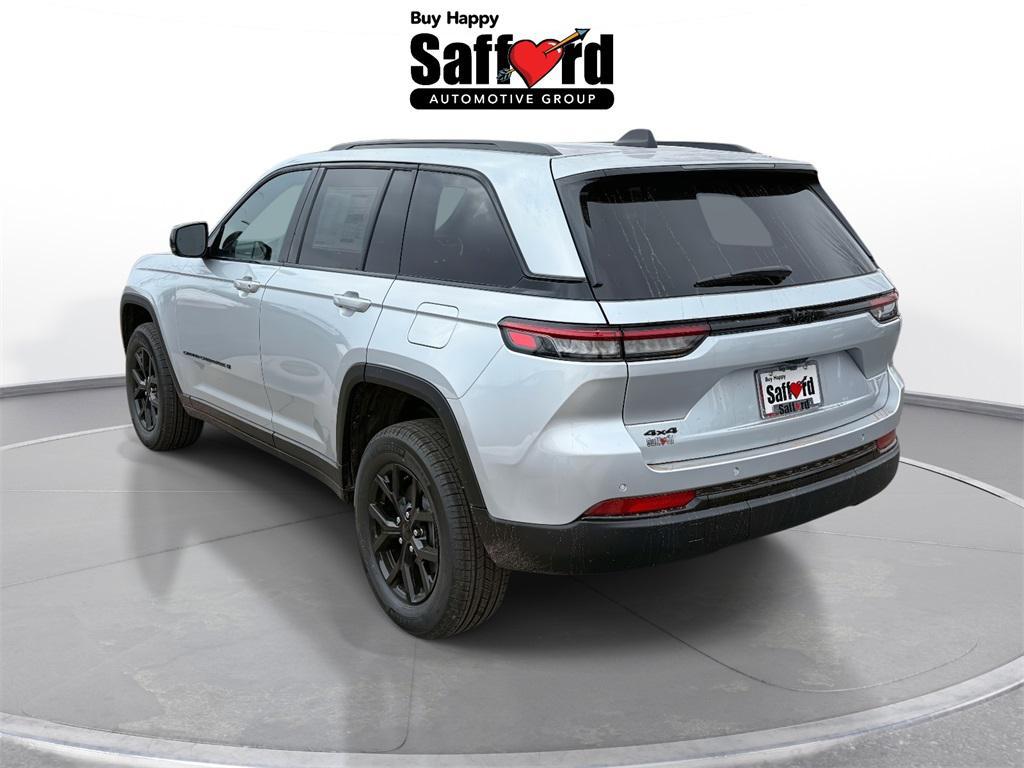 new 2025 Jeep Grand Cherokee car, priced at $36,955