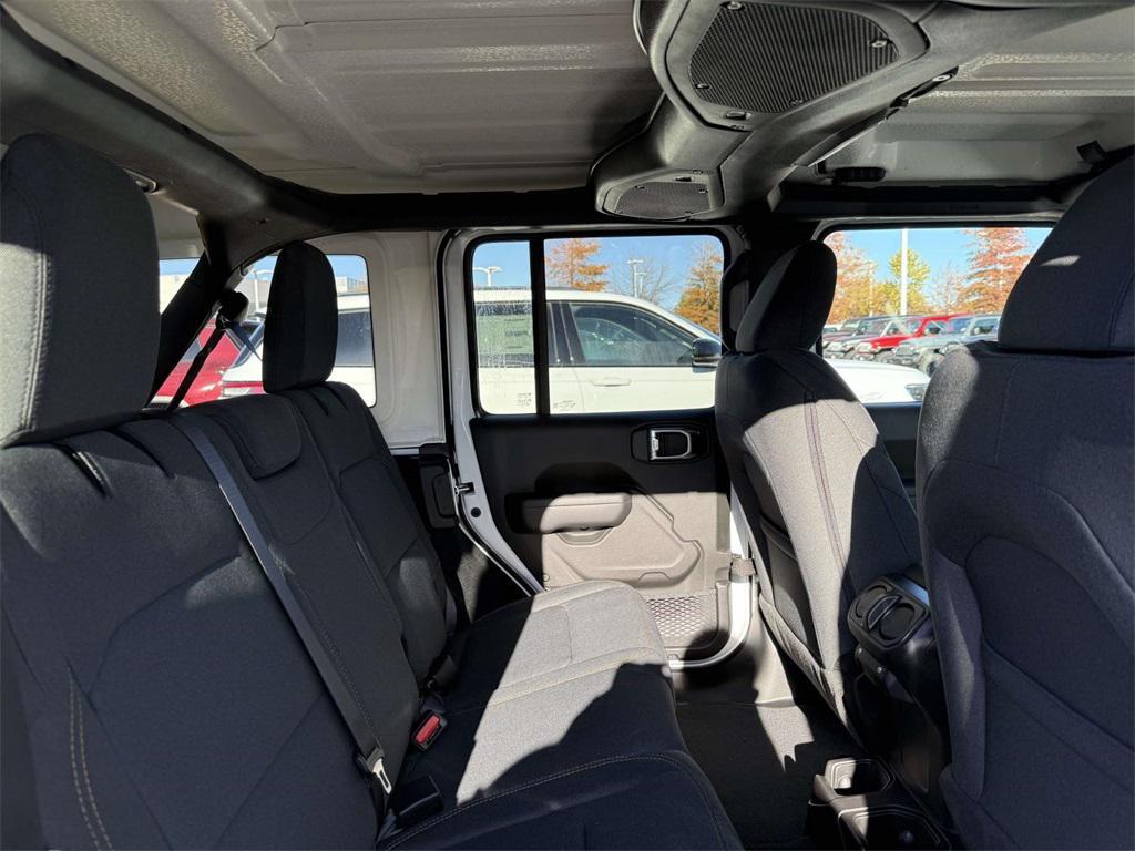 new 2026 Jeep Wrangler car, priced at $45,113