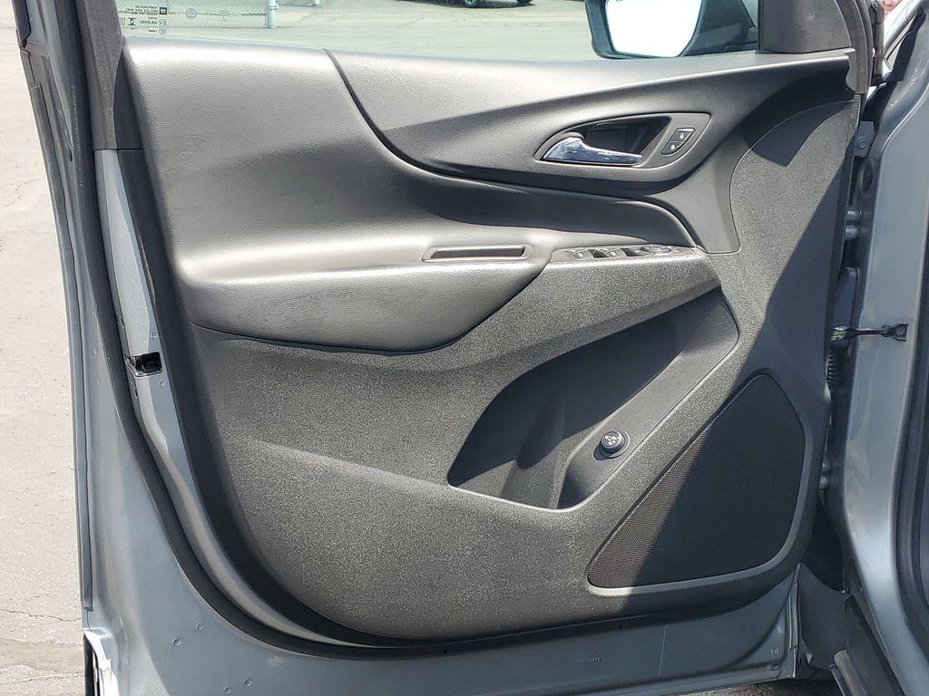 used 2023 Chevrolet Equinox car, priced at $17,199