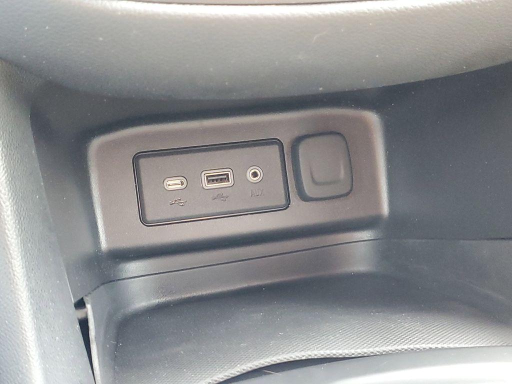used 2023 Chevrolet Equinox car, priced at $17,199