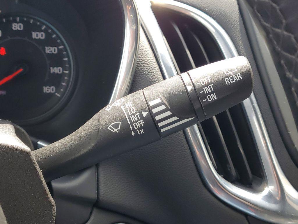 used 2023 Chevrolet Equinox car, priced at $17,199