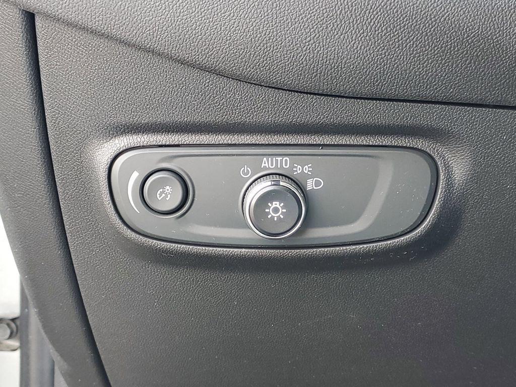 used 2023 Chevrolet Equinox car, priced at $17,199