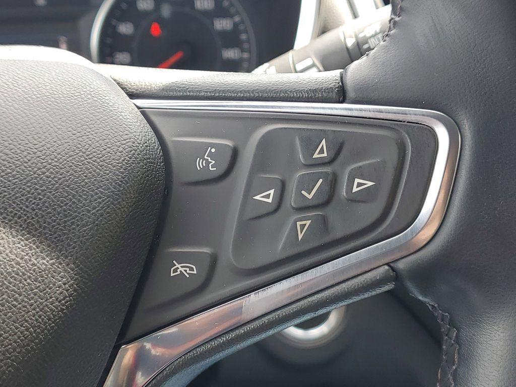 used 2023 Chevrolet Equinox car, priced at $17,199