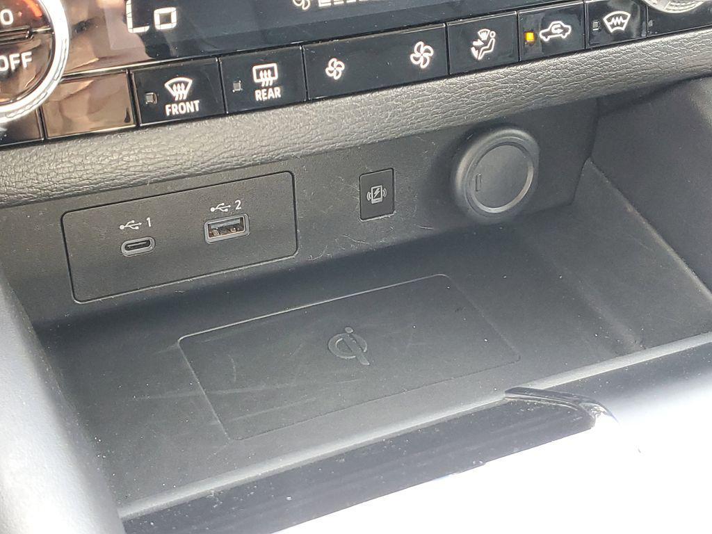 used 2024 Mitsubishi Outlander car, priced at $21,599