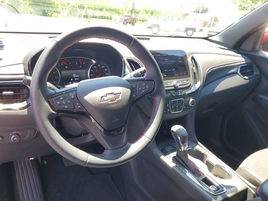 used 2024 Chevrolet Equinox car, priced at $25,999