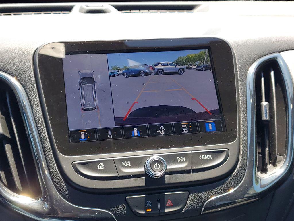 used 2024 Chevrolet Equinox car, priced at $25,999