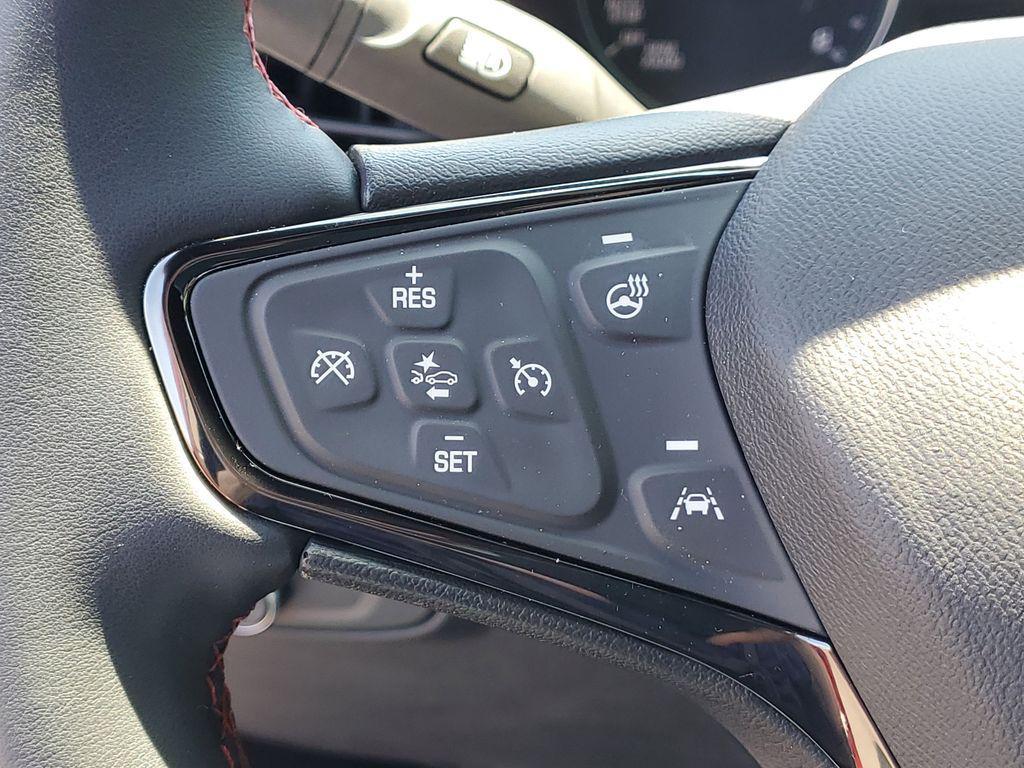 used 2024 Chevrolet Equinox car, priced at $25,999