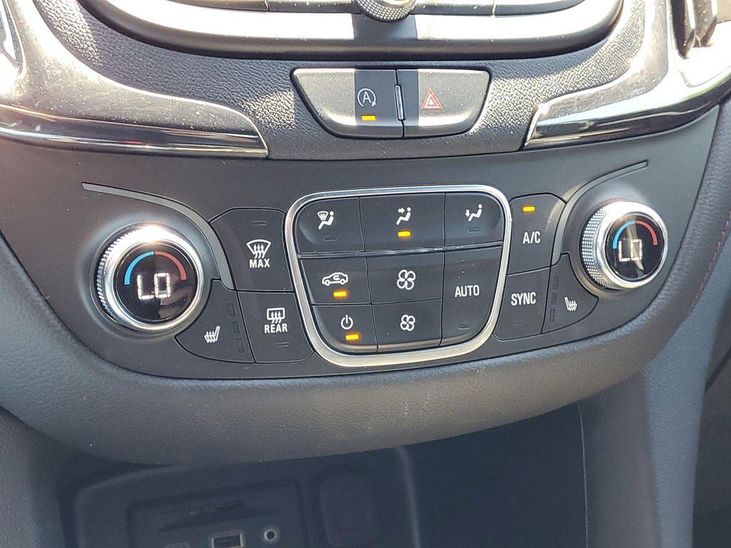 used 2024 Chevrolet Equinox car, priced at $25,999