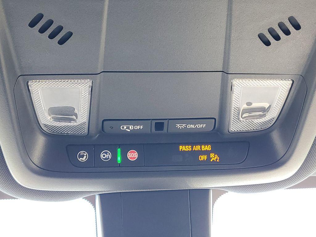 used 2024 Chevrolet Equinox car, priced at $25,999