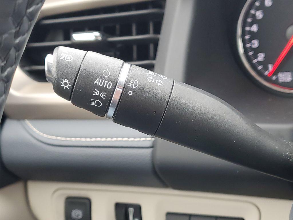 used 2023 GMC Acadia car, priced at $35,699
