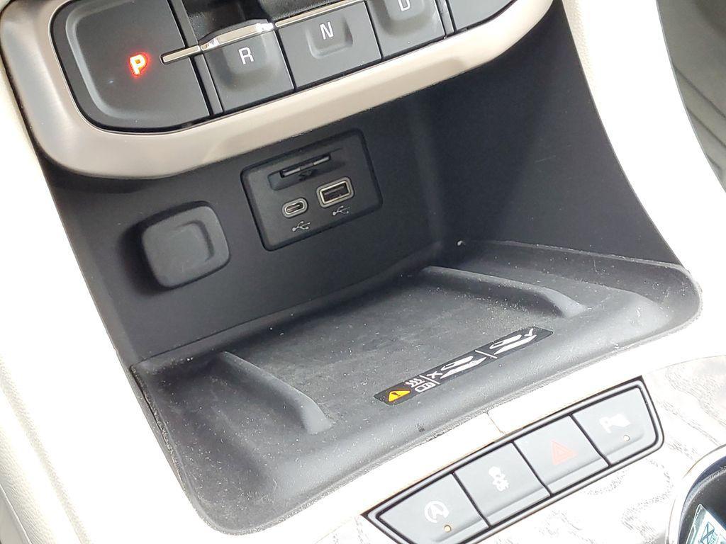 used 2023 GMC Acadia car, priced at $35,699