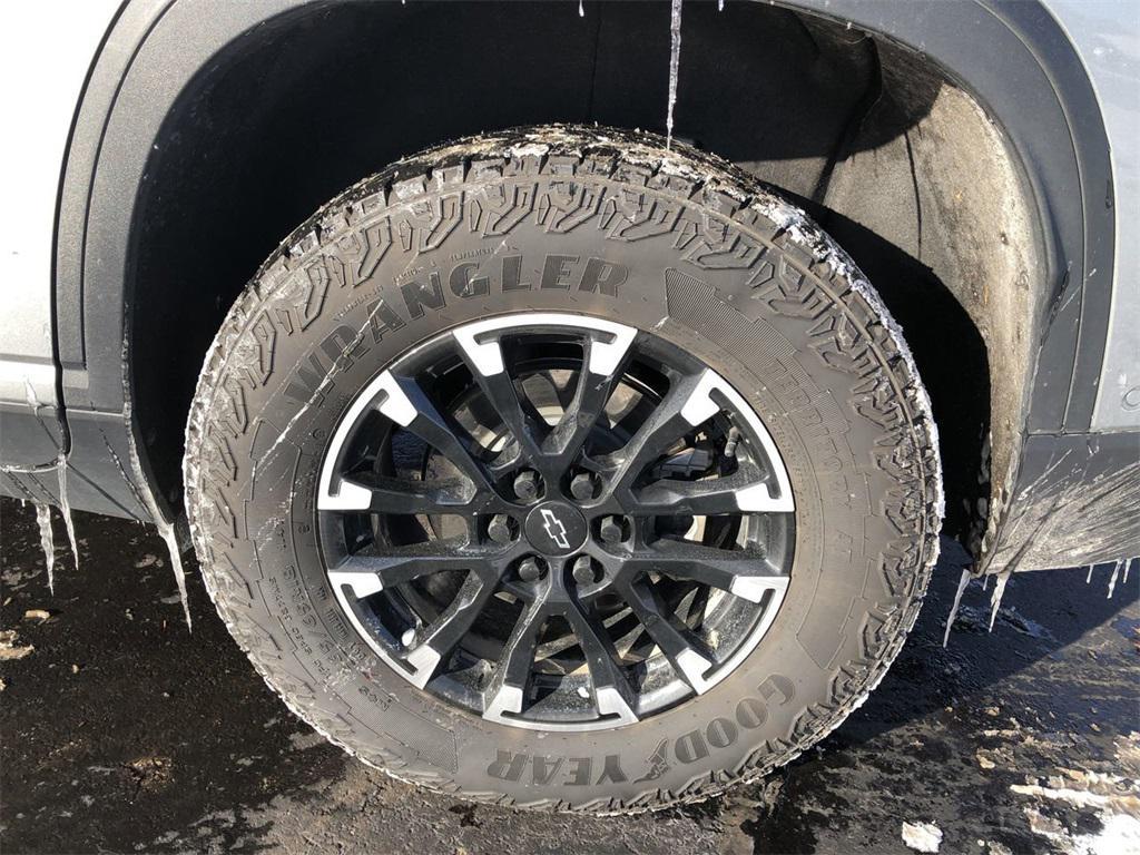 used 2025 Chevrolet Traverse car, priced at $45,799