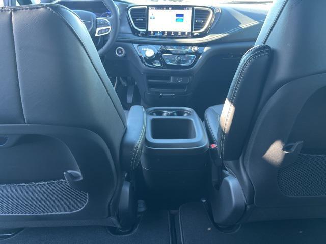 new 2026 Chrysler Pacifica car, priced at $43,160