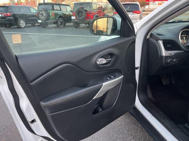 used 2018 Jeep Cherokee car, priced at $7,999