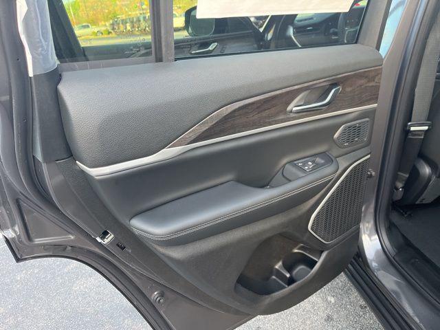 new 2026 Jeep Grand Cherokee car, priced at $49,725