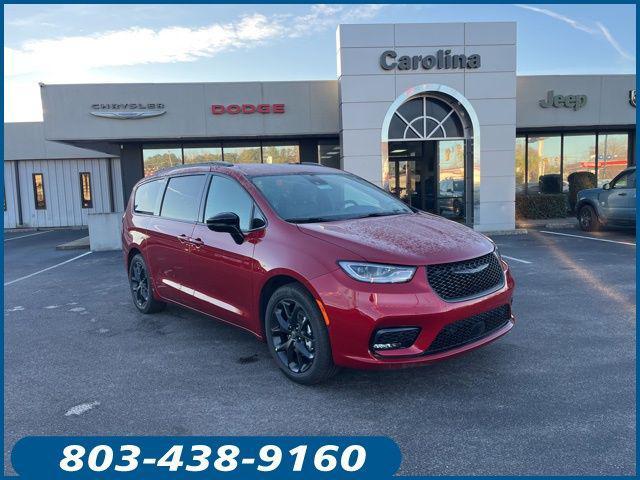 new 2026 Chrysler Pacifica car, priced at $45,864