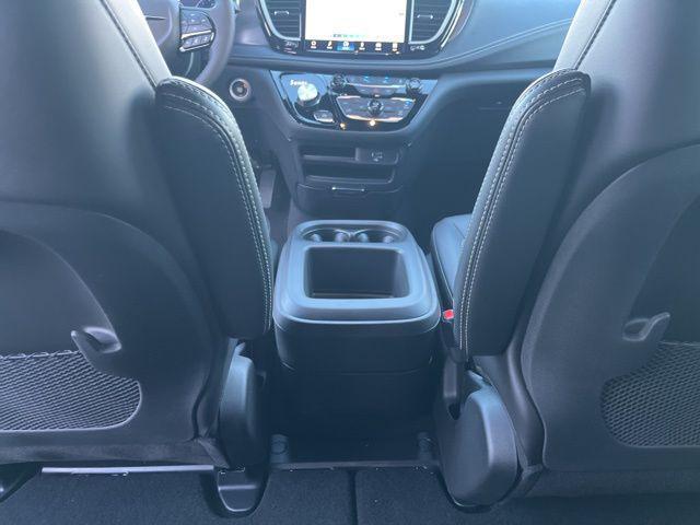 new 2026 Chrysler Pacifica car, priced at $45,864