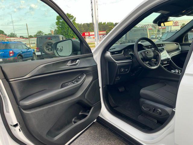 new 2026 Jeep Grand Cherokee car, priced at $36,640