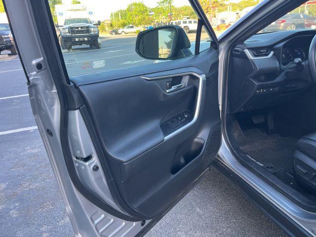used 2020 Toyota RAV4 Hybrid car, priced at $29,288
