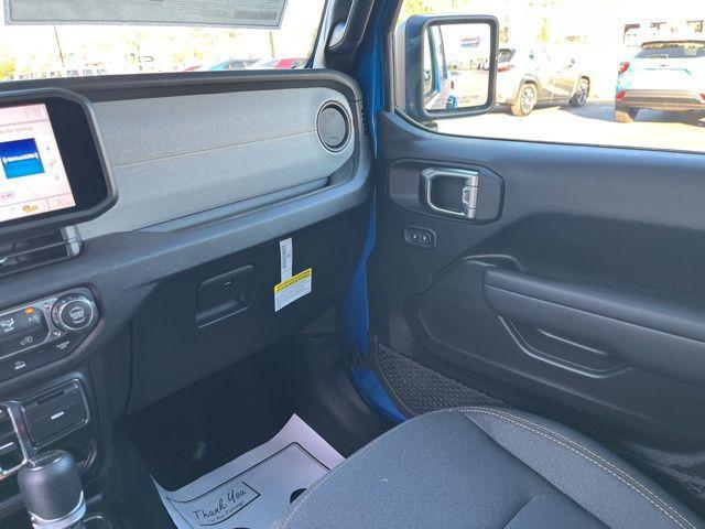 new 2026 Jeep Gladiator car, priced at $45,605