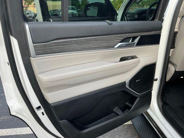 used 2023 Jeep Wagoneer car