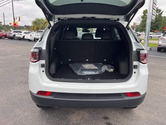 new 2026 Jeep Compass car, priced at $33,807