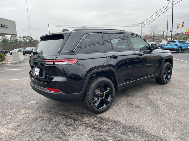 new 2026 Jeep Grand Cherokee car, priced at $45,701