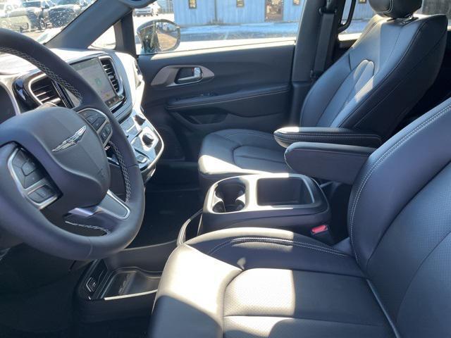 new 2026 Chrysler Pacifica car, priced at $42,665