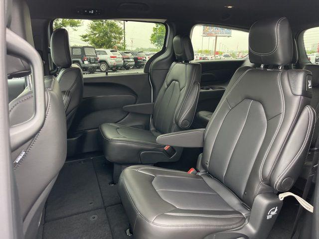 new 2026 Chrysler Pacifica car, priced at $41,868