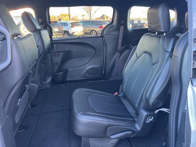 new 2026 Chrysler Pacifica car, priced at $45,864