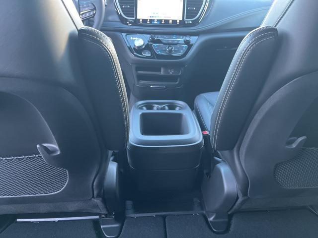 new 2026 Chrysler Pacifica car, priced at $45,864