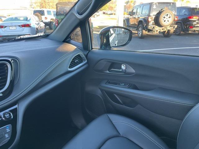 new 2026 Chrysler Pacifica car, priced at $45,864