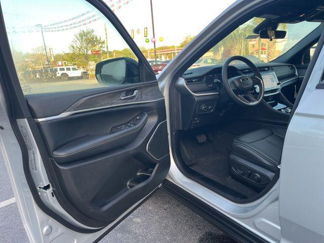 new 2026 Jeep Grand Cherokee L car, priced at $51,725