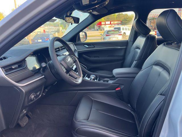 new 2026 Jeep Grand Cherokee L car, priced at $51,725