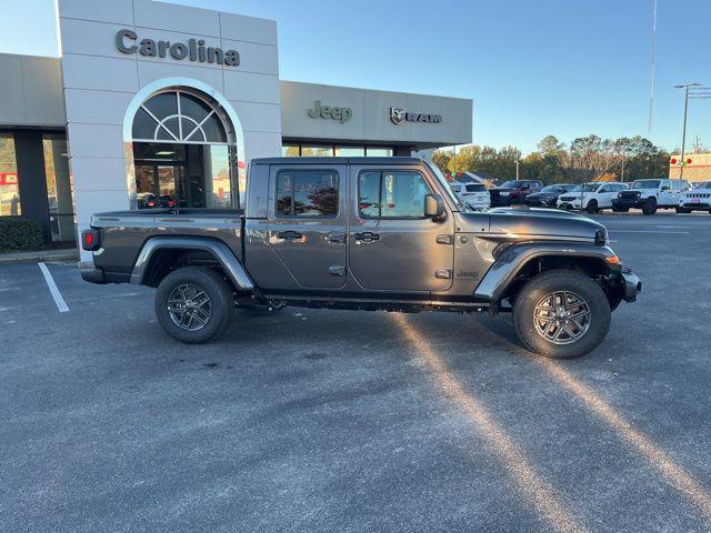 new 2026 Jeep Gladiator car, priced at $48,224