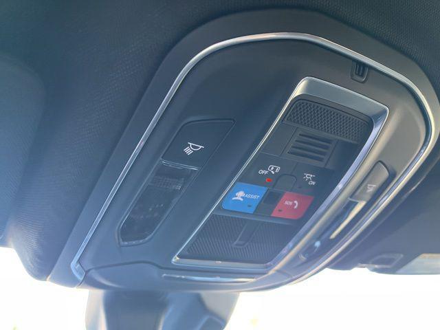 new 2026 Jeep Grand Cherokee car, priced at $37,235