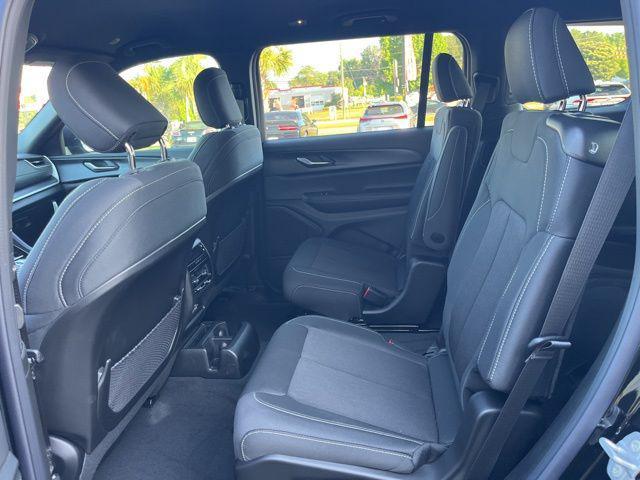 new 2026 Jeep Grand Cherokee L car, priced at $39,235