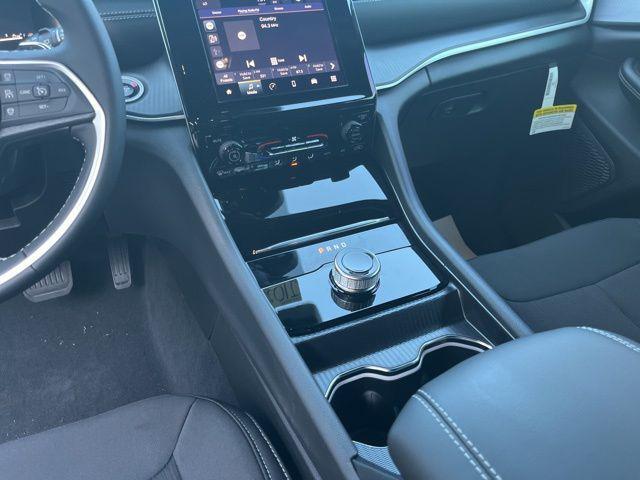 new 2026 Jeep Grand Cherokee L car, priced at $39,235