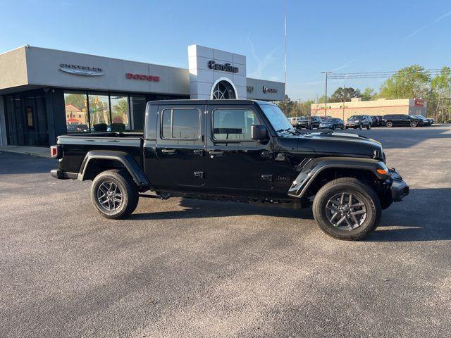 new 2026 Jeep Gladiator car, priced at $46,200