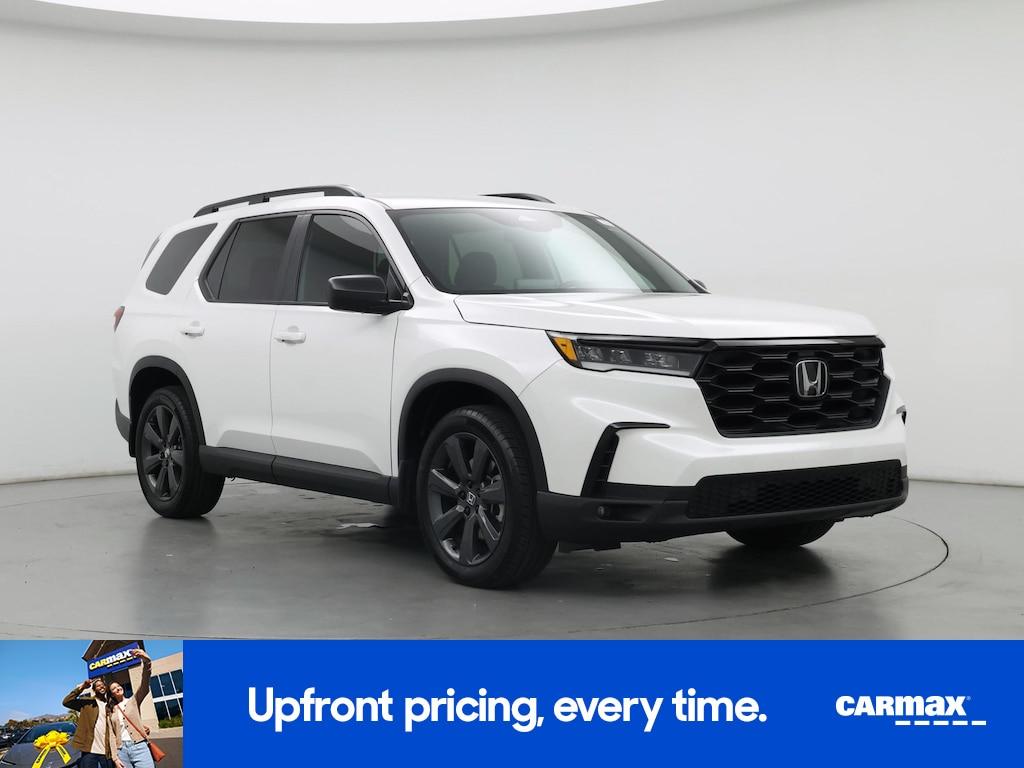 used 2025 Honda Pilot car, priced at $39,998